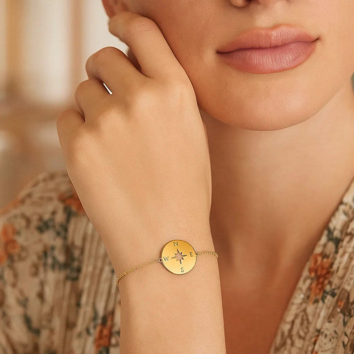 14k Yellow Gold 7 inch Bracelet with Compass (1.00 mm)