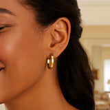 14K Yellow Gold Square Tube Hoop Earrings(3x20mm) thumbnail 3