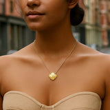 14K Yellow Gold Diamond Clover Pendant Necklace thumbnail 3