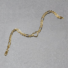 Load image into Gallery viewer, 14k Yellow Gold 7 inch Figaro Chain Bracelet with Heart (4.50 mm)