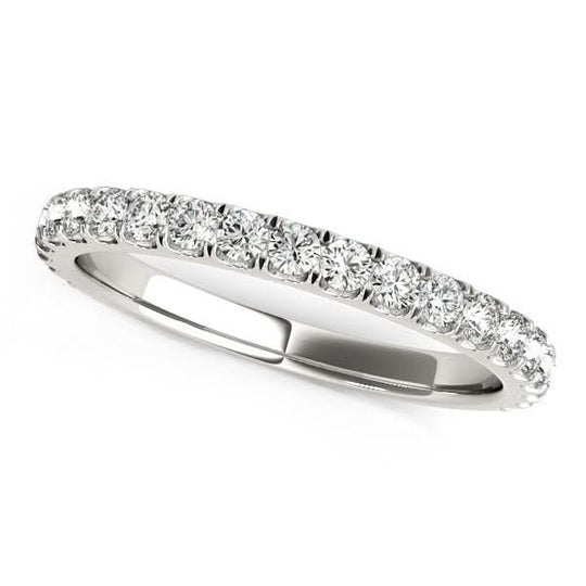 14K white gold ring with round pave diamond stones