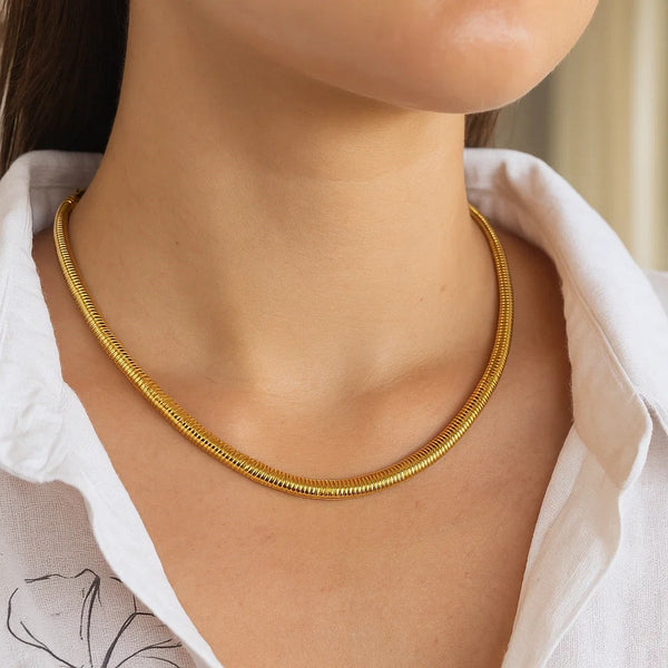 14K Yellow Gold Lite Oval Snake Chain (5.70 mm)