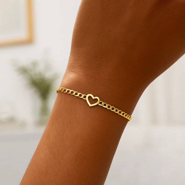 14k Yellow Gold 7 inch Curb Chain Bracelet with Heart