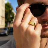 14K Yellow Gold Polished Rectangular Signet Ring thumbnail 5