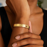 14k Yellow Gold High Polish Keyhole Clasp Bangle (6.00 mm) thumbnail 4