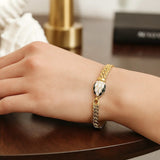 Le Serpent Curb Link Bracelet in 14K Yellow Gold (7.00 mm) thumbnail 4