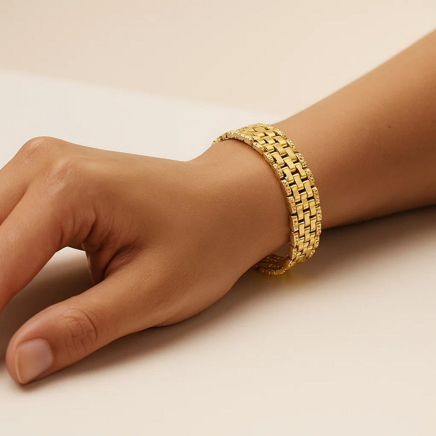Panther Link Medium Bracelet in 14K Yellow Gold (9.60 mm)