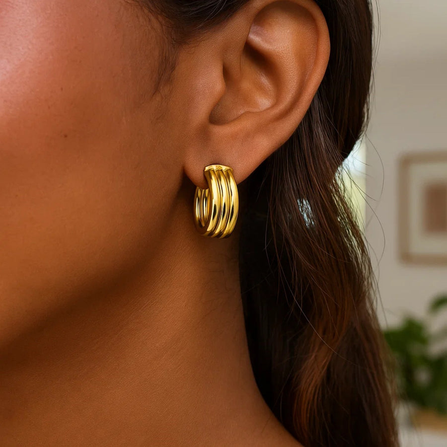 14K Yellow Gold Triple Row Oval Hoop Earrings (17.00 mm)