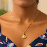 Sea Shell Necklace in 10K Yellow Gold thumbnail 6
