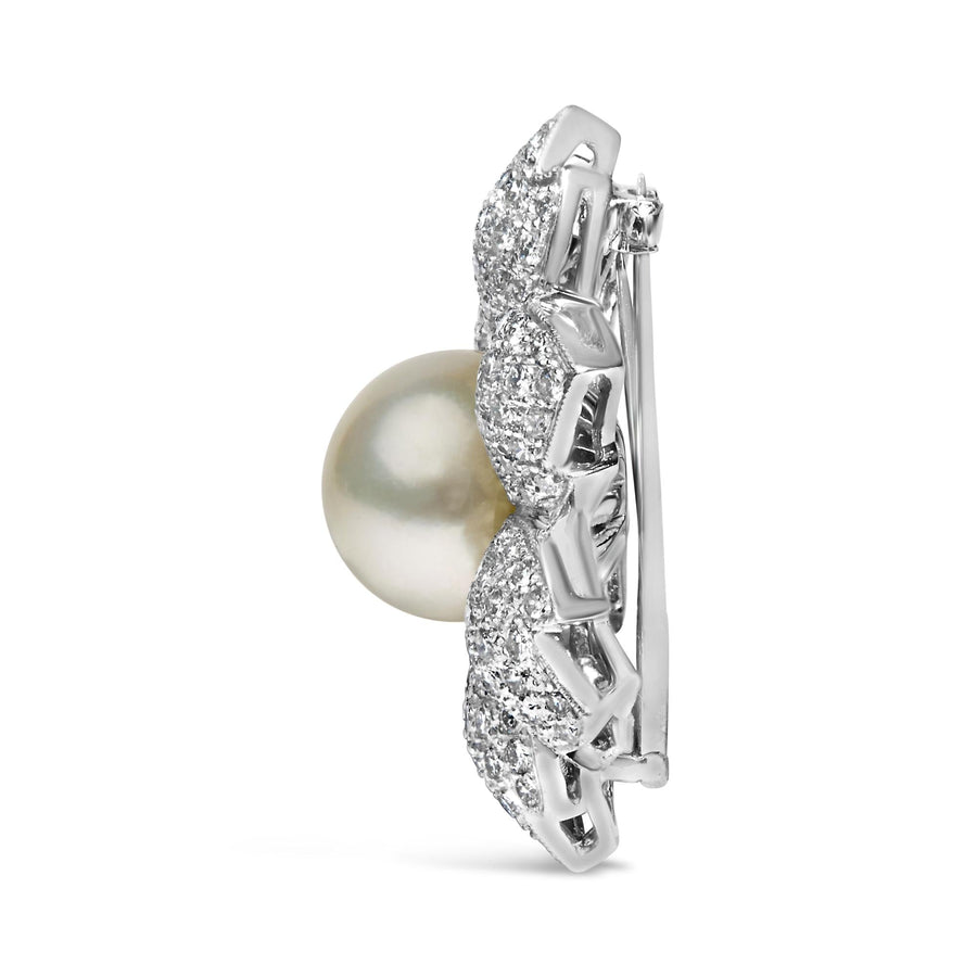 18K White Gold 2 3/4 Cttw Diamond and 12.5 MM Cultured Freshwater Pearl Floral Brooch Pin (G-H Color, VS1-VS2 Clarity)-3