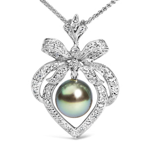 18K 3/4 Cttw Diamond and 12.5 MM Cultured Black Tahitian Pearl Heart Pendant Necklace (G-H Color, SI1-SI2 Clarity) - 18