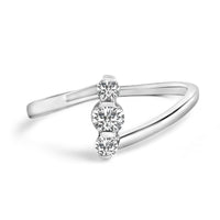 10K Gold 1/4 Cttw Lab Grown Diamond Vertical Three Stone Ring