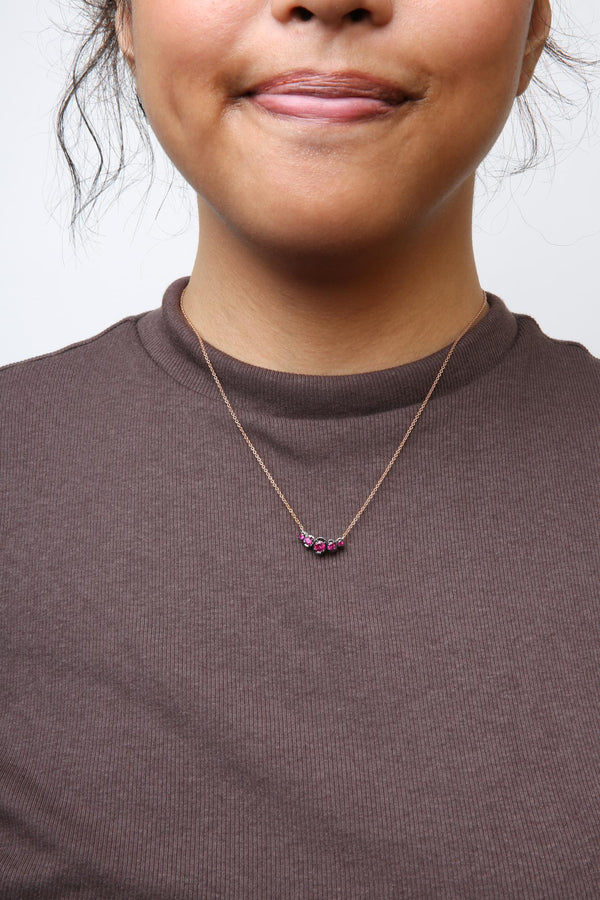 18K Rose Gold 3/4 Cttw Pave Diamonds and Graduated Red Ruby Gemstone Curved Bar Choker Necklace (G-H Color, SI1-SI2 Clarity) - Adjustable up to 14