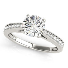 Load image into Gallery viewer, 14k White Gold Antique Style Graduagted Diamond Engagement Ring (1 1/8 cttw)