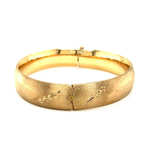 Load image into Gallery viewer, Classic Floral Carved Bangle in 14k Yellow Gold (13.5mm)