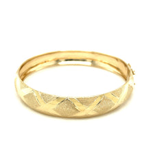 Load image into Gallery viewer, 10k Yellow Gold Dual-Textured Diamond Pattern Bangle
